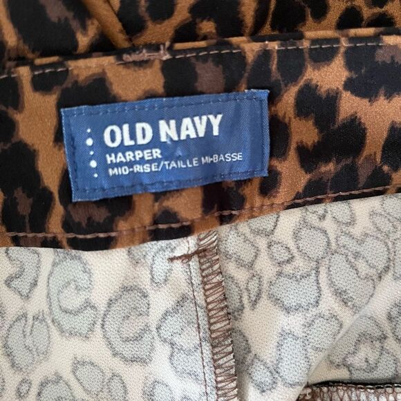 Old Navy Harper mid rise polyester animal print pants size 10R - Picture 4 of 6